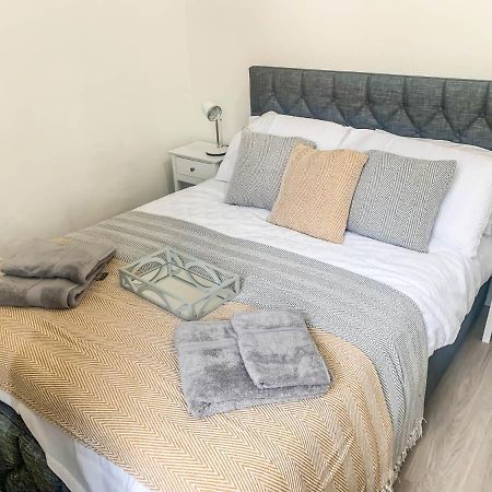 The Rosebery Retreat By The Castle 1-Bed Apartment Inverness Dış mekan fotoğraf