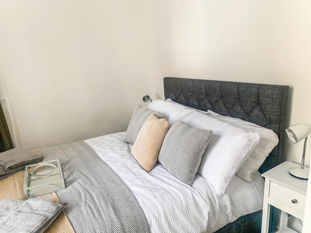 The Rosebery Retreat By The Castle 1-Bed Apartment Inverness Dış mekan fotoğraf